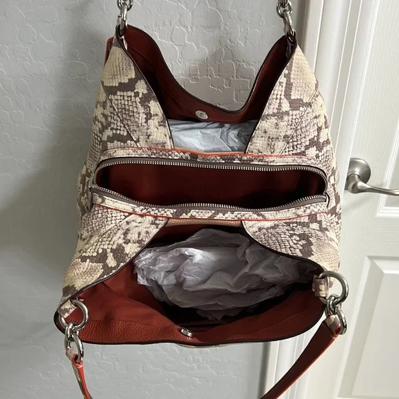 Coach Lexy F13691 Purse - Picture 4 of 10